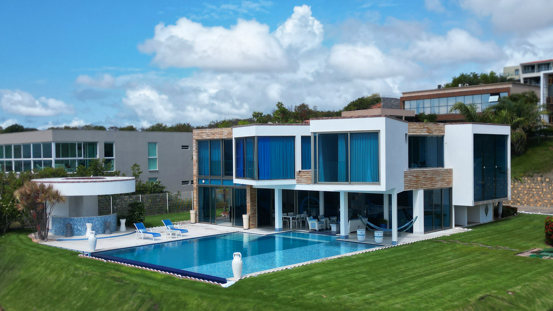 Mansão contemporânea com vista para o mar 2
